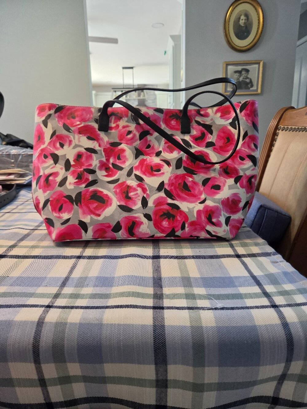 Kate Spade New York Cedar Street Rose Small Harmony Tote Bag